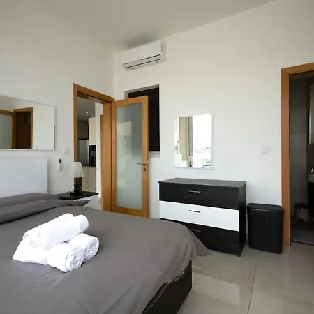 Apartament Panoramic Seaview Gzira