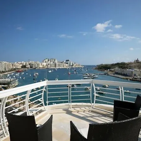 Panoramic Seaview Apartament *