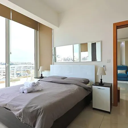 公寓 Panoramic Seaview Gzira